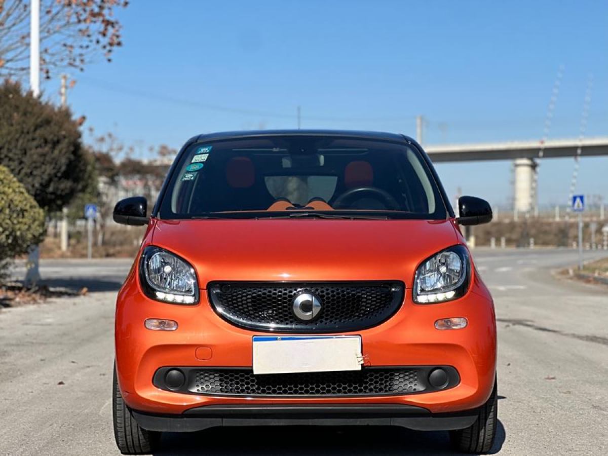 smart forfour  2016款 1.0L 52千瓦激情版圖片