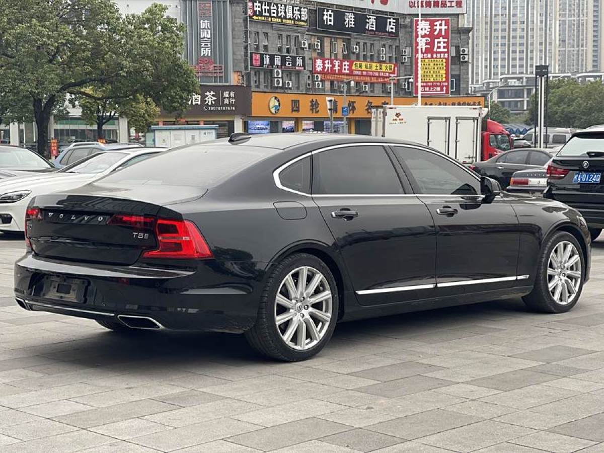 沃爾沃 S90  2018款 T5 智尊版圖片