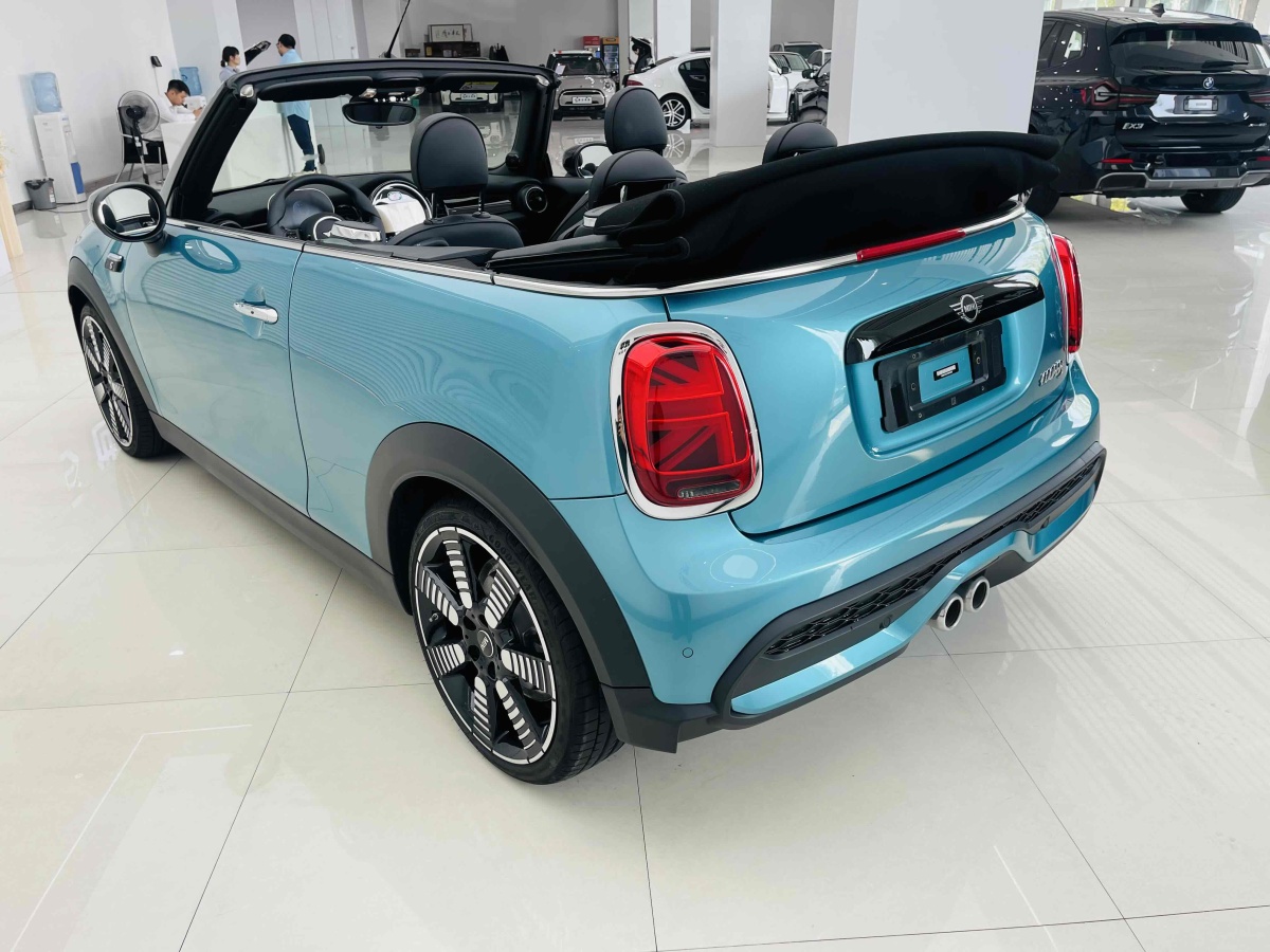 MINI MINI  2023款 改款二 2.0T COOPER S CABRIO 藝術家圖片