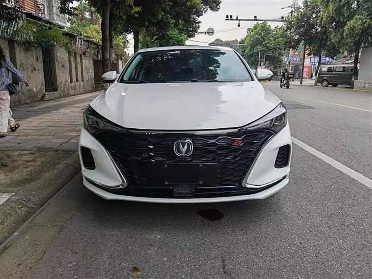 長(zhǎng)安 逸動(dòng)  2021款 PLUS 藍(lán)鯨NE 1.4T GDI DCT尊貴型圖片