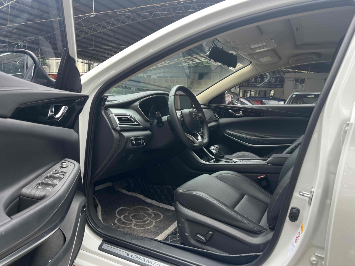 長安 銳程CC  2021款 藍(lán)鯨版 1.5T DCT豪華型圖片