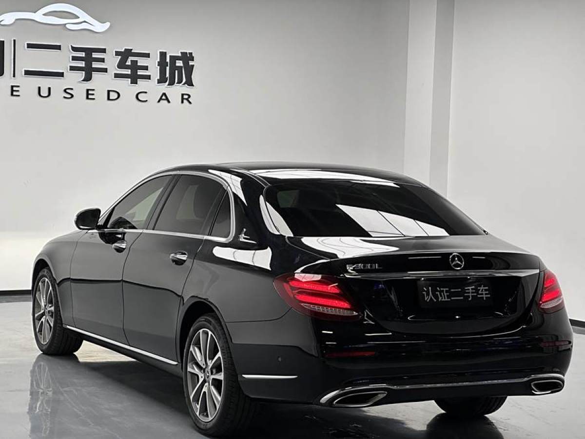 奔馳 奔馳E級(jí)  2019款 改款 E 300 L 時(shí)尚型圖片