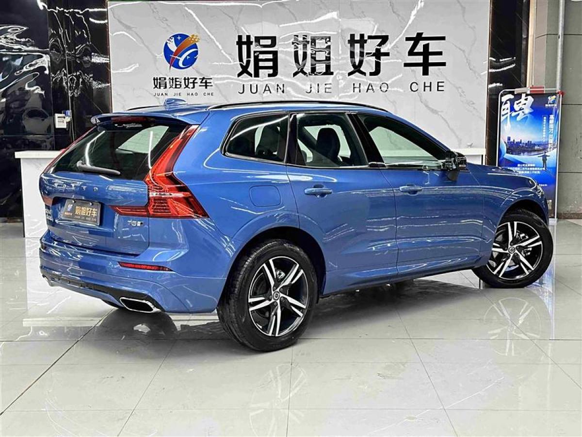 沃爾沃 XC60  2020款 T5 四驅(qū)智遠(yuǎn)運(yùn)動(dòng)版圖片