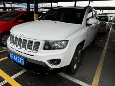 2014年4月 Jeep 指南者(進(jìn)口) 2.0L 兩驅(qū)運(yùn)動版圖片