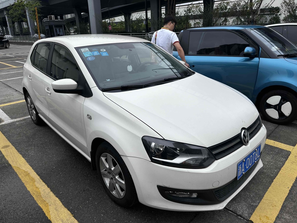 大眾 Polo  2013款 1.6L 自動(dòng)舒適版圖片