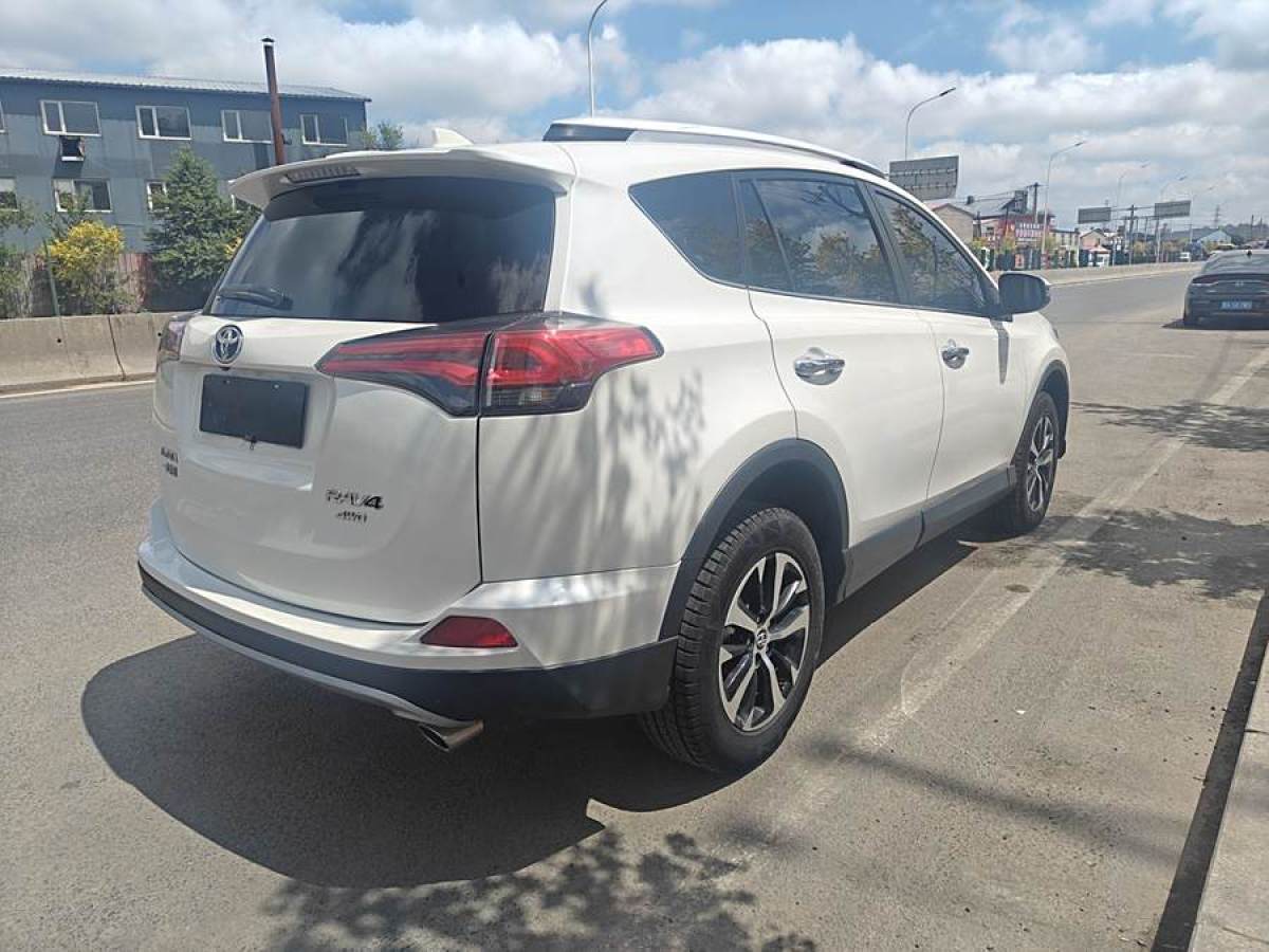 豐田 RAV4榮放  2016款 2.0L CVT四驅新銳版圖片