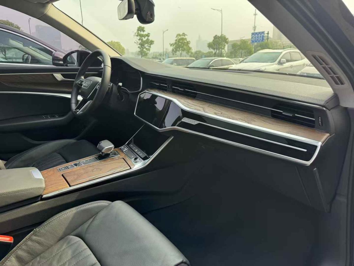 奧迪 奧迪A6L  2020款 40 TFSI 豪華動感型圖片