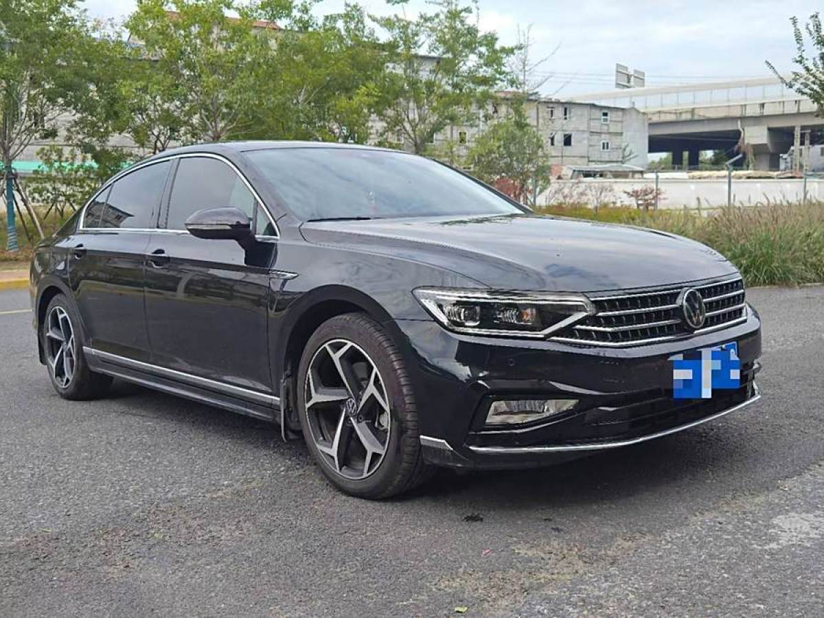 大眾 邁騰  2023款 200萬輛紀念版 330TSI DSG豪華型圖片