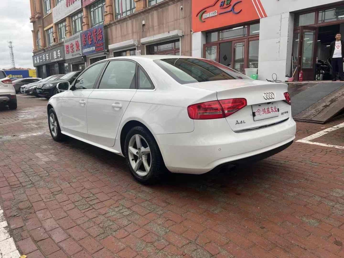 奧迪 奧迪A4L  2013款 30 TFSI 自動舒適型圖片