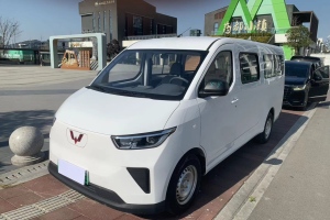 五菱揚光 五菱 300km 舒適型客車版 60kW