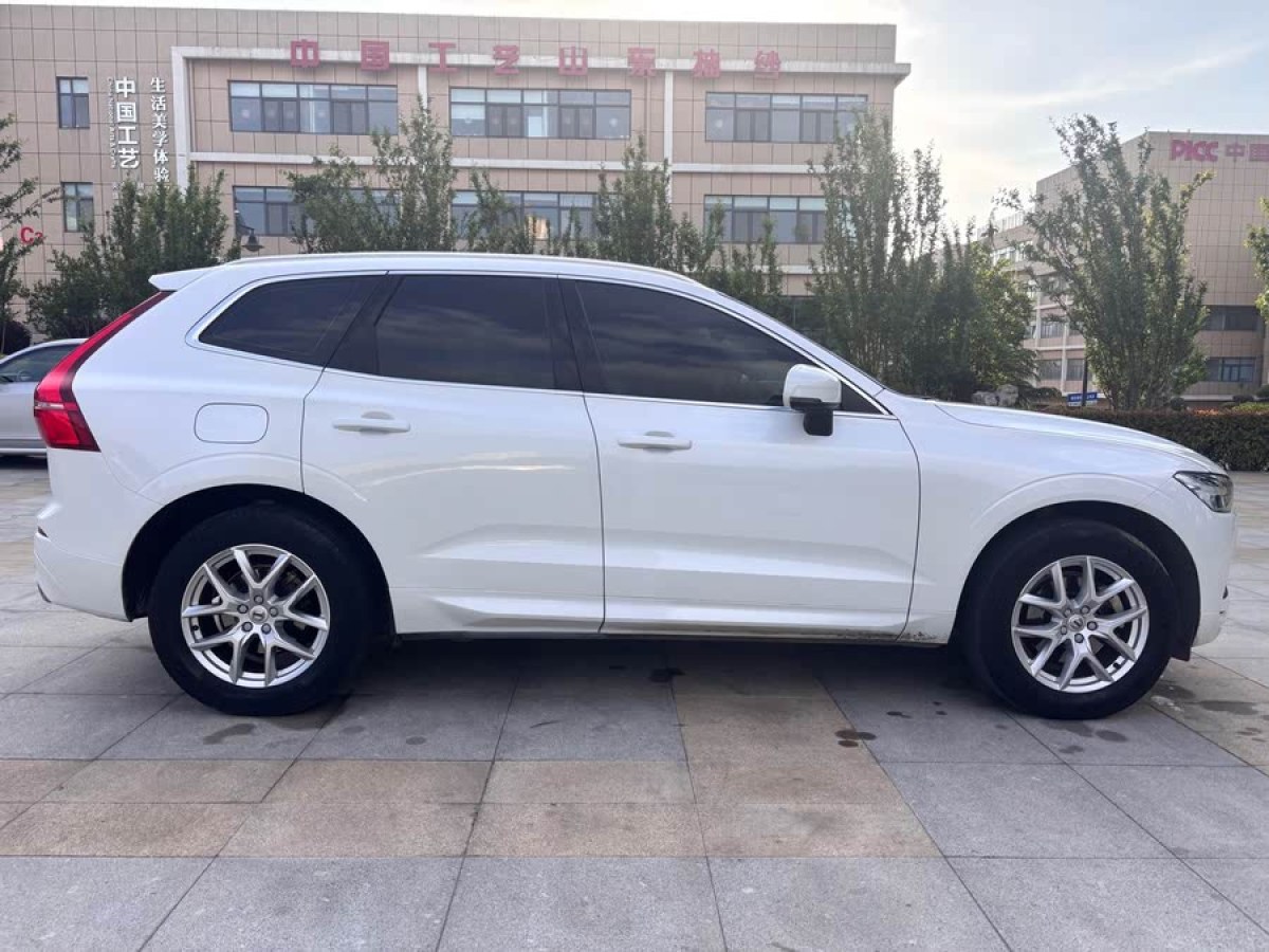 沃爾沃 XC60  2019款  T5 四驅(qū)智逸版 國VI圖片