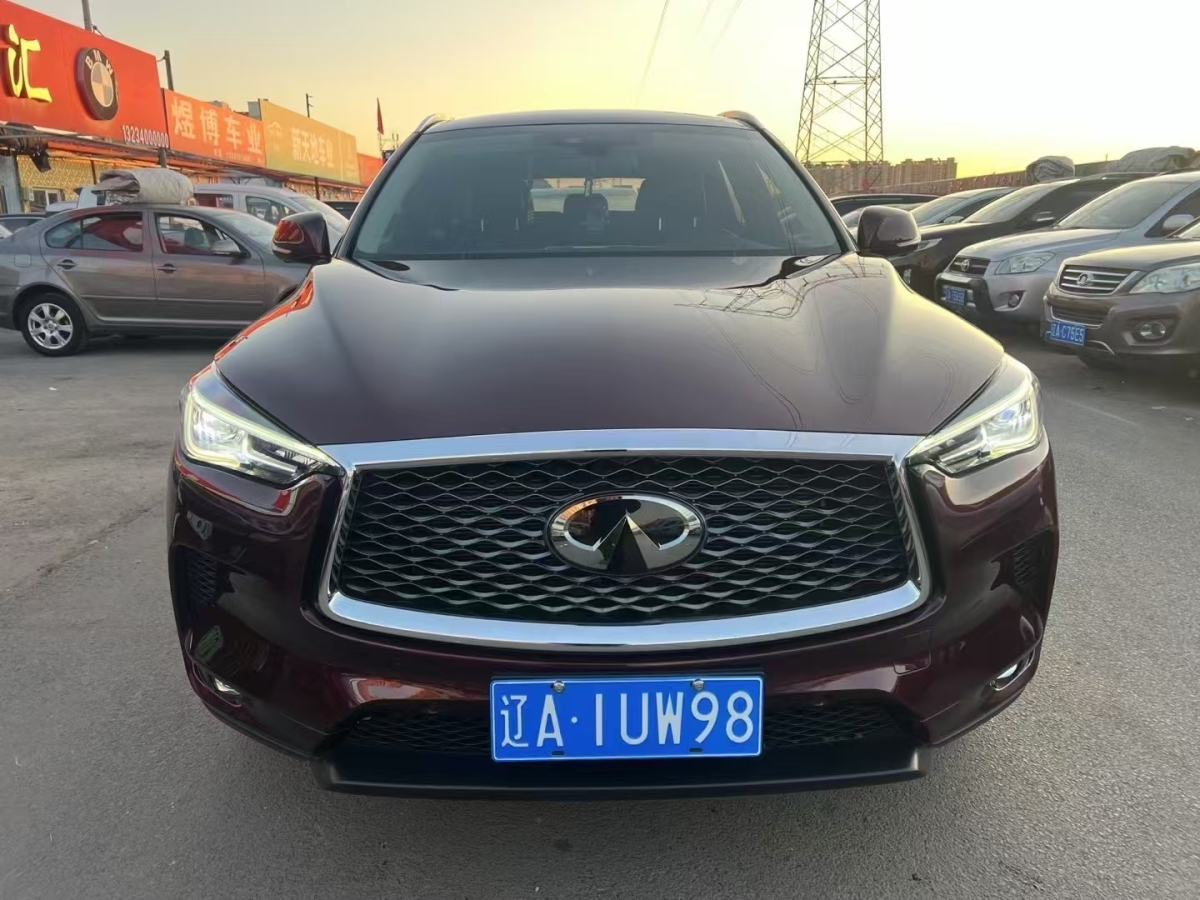 英菲尼迪 QX50  2018款 QX50 2.0T CVT兩驅(qū)時(shí)尚版圖片