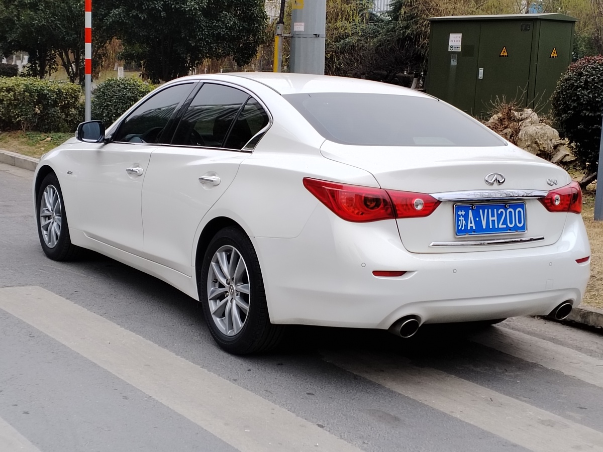 英菲尼迪 Q50  2014款 2.0T 舒適版圖片