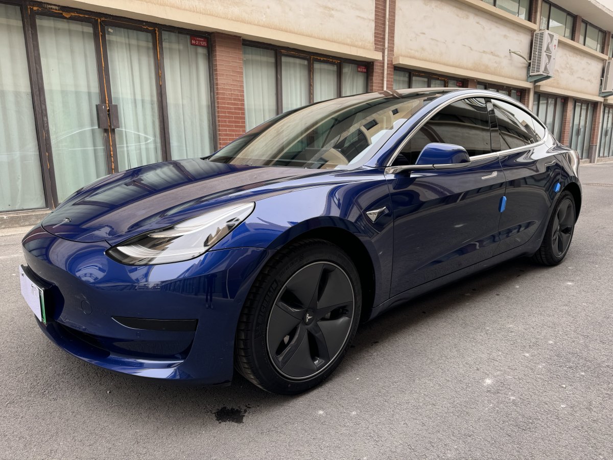 特斯拉 Model 3  2019款 標準續(xù)航后驅(qū)升級版圖片