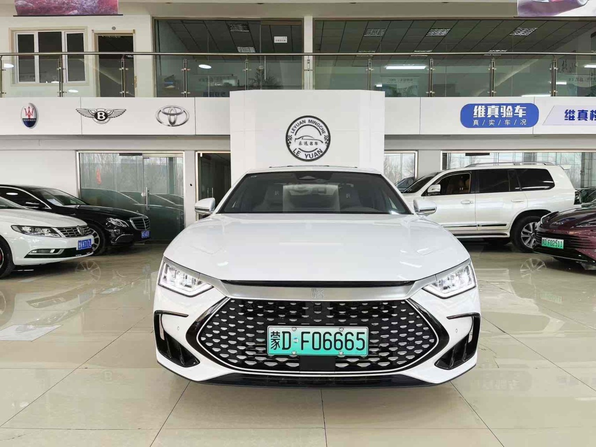 比亞迪 漢  2022款 DM-i 121KM 領(lǐng)航型圖片