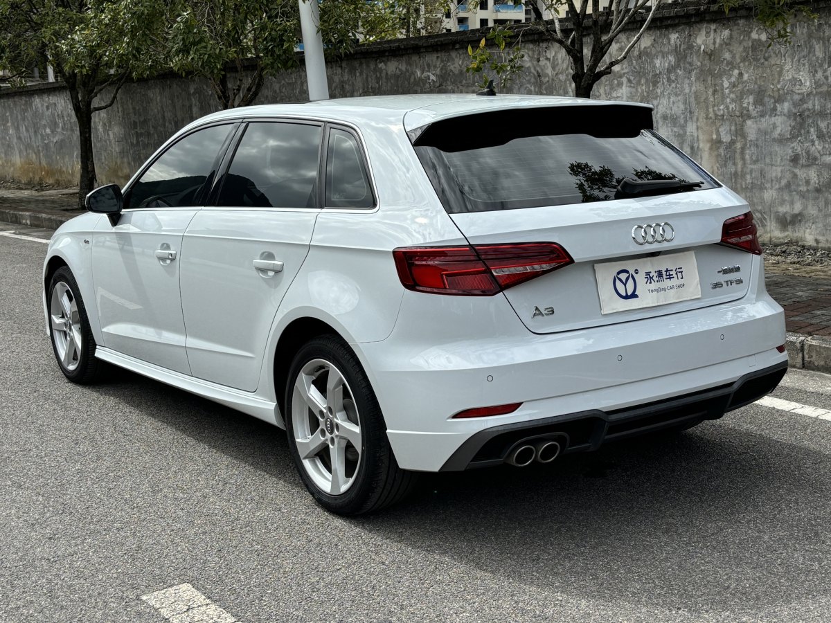 奧迪 奧迪A3  2019款 Sportback 35 TFSI 時(shí)尚型 國VI圖片