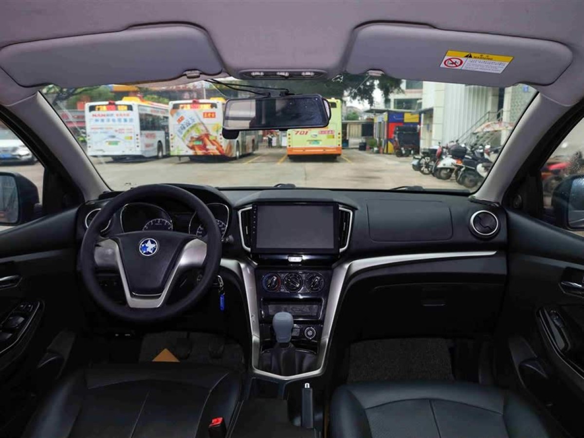 啟辰 T70  2016款 1.6L 手動睿行版圖片
