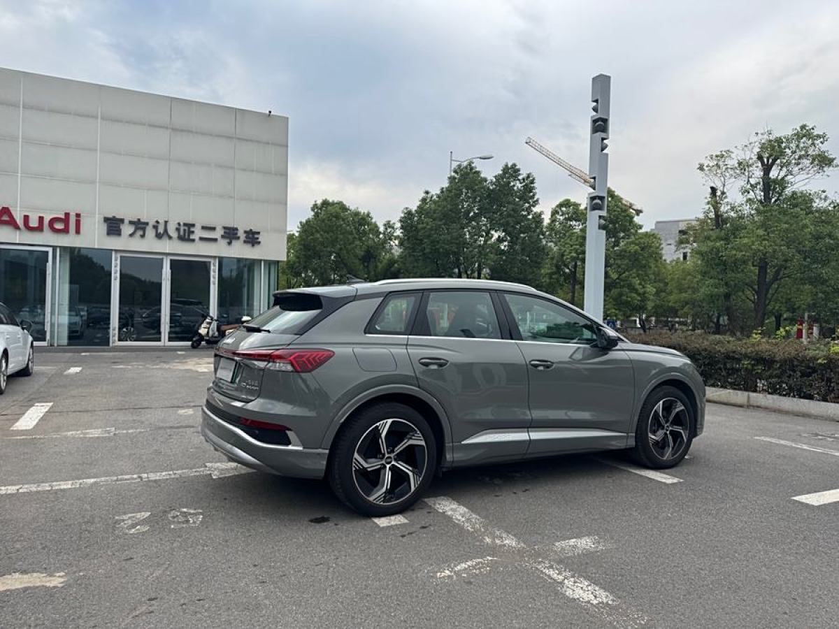 2023年4月奧迪 奧迪Q4 e-tron  2023款 40 e-tron 創(chuàng)境版