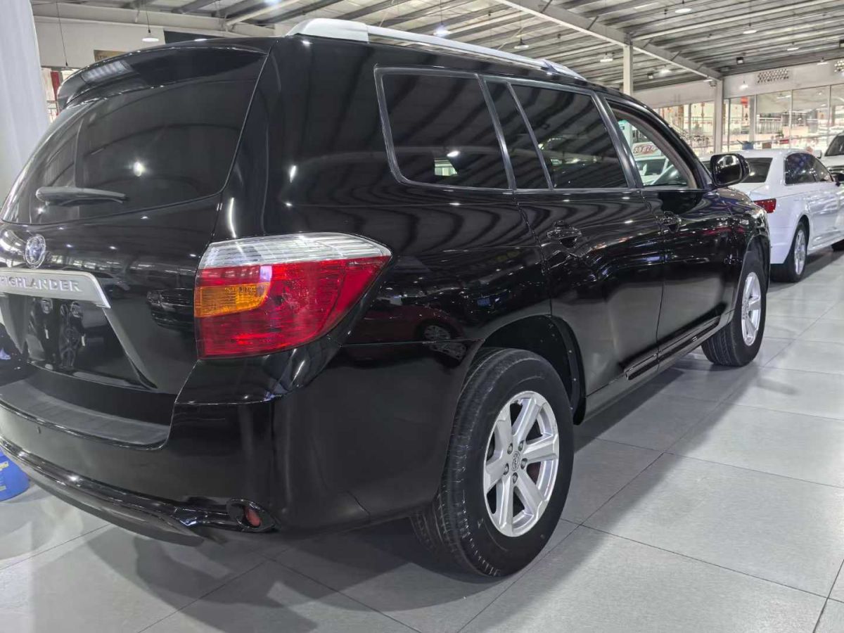豐田 漢蘭達(dá)  2011款 2.7L 兩驅(qū)5座精英版圖片