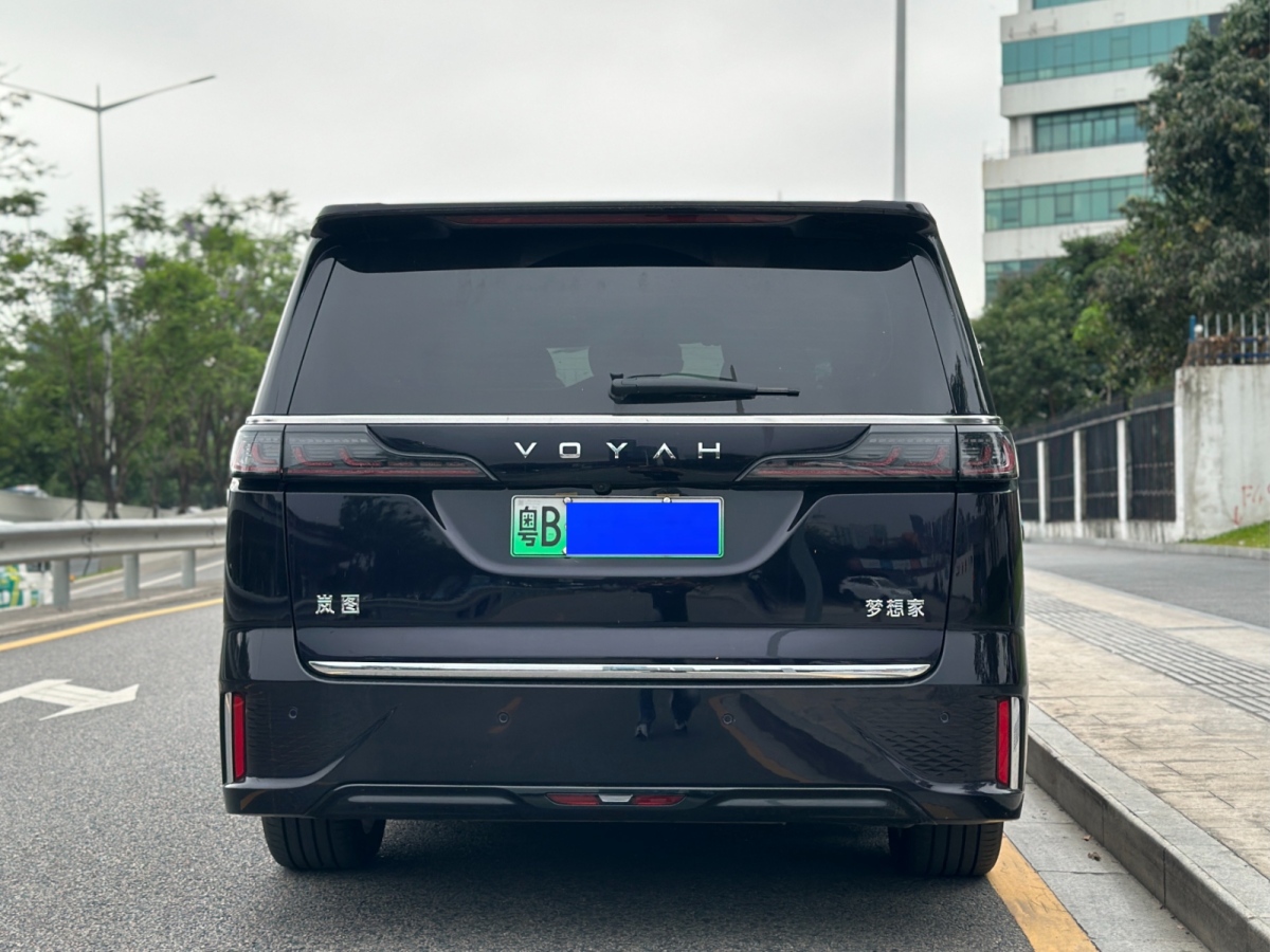 嵐圖 夢(mèng)想家  2024款 PHEV 超長(zhǎng)續(xù)航旗艦版圖片