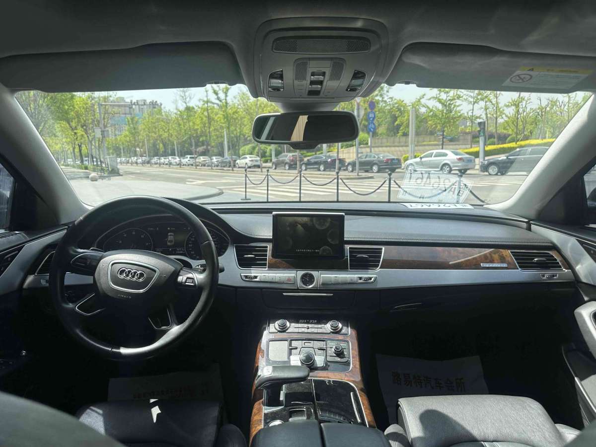 Audio A82016 A8L 45 TFSI Quattro comfortable图片