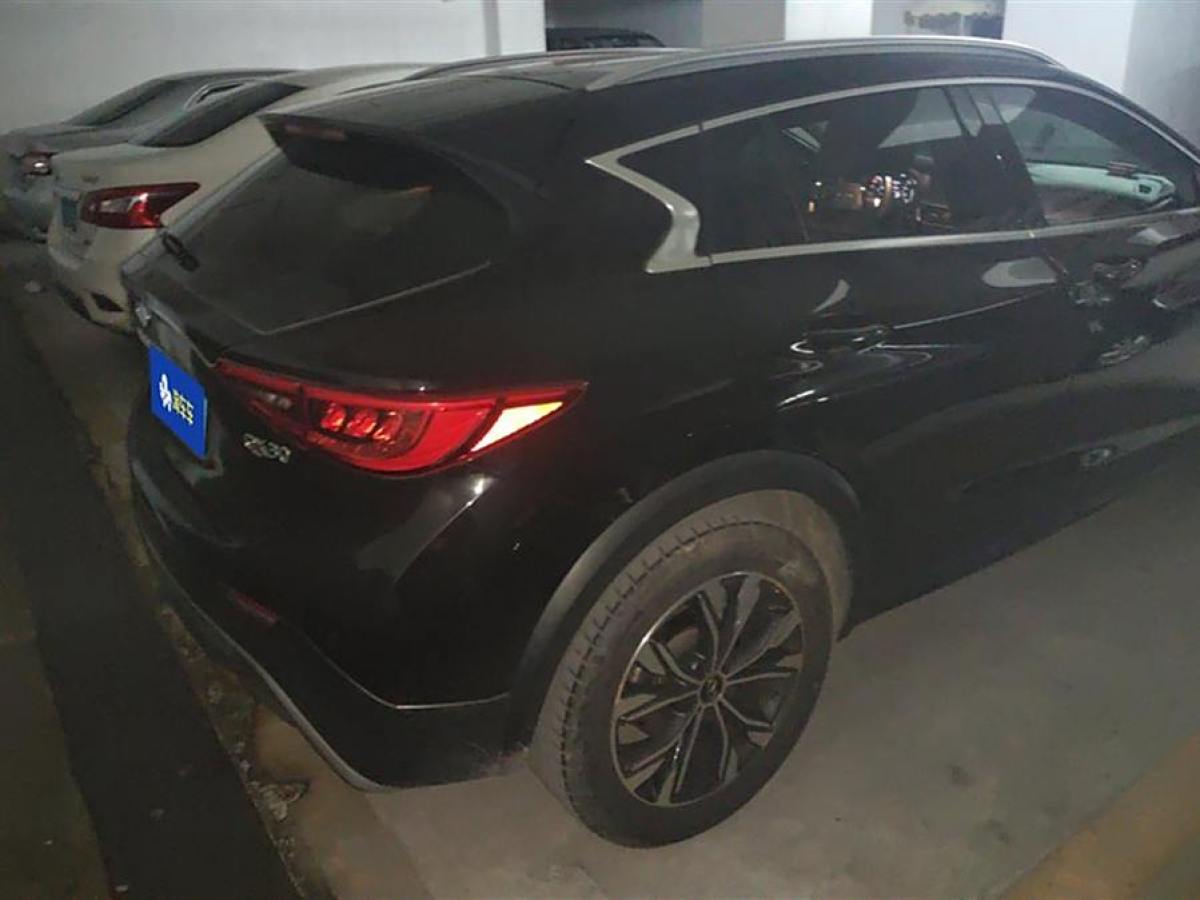 2019年1月英菲尼迪 QX30  2017款 2.0T 四驅(qū)運(yùn)動版