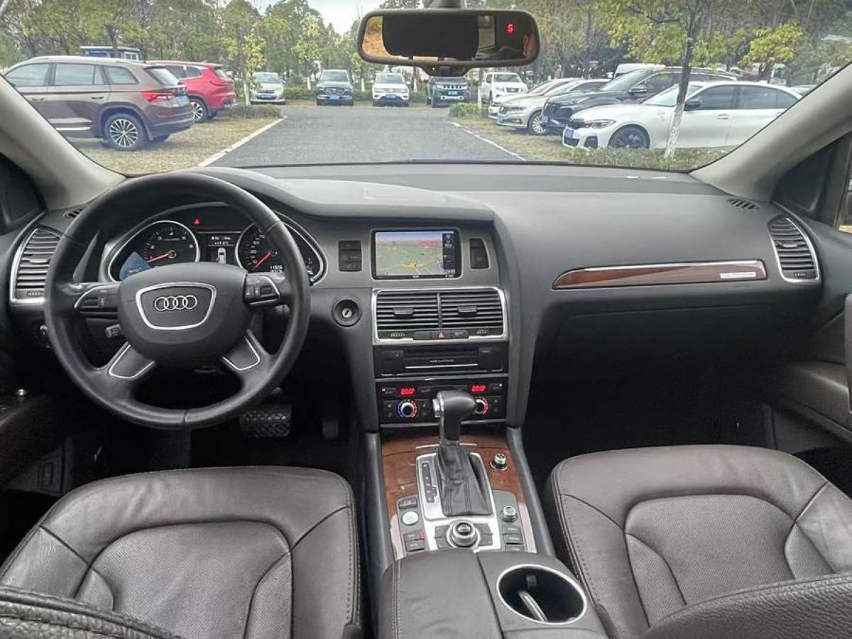 奧迪 奧迪Q7  2014款 35 TFSI 進(jìn)取型圖片