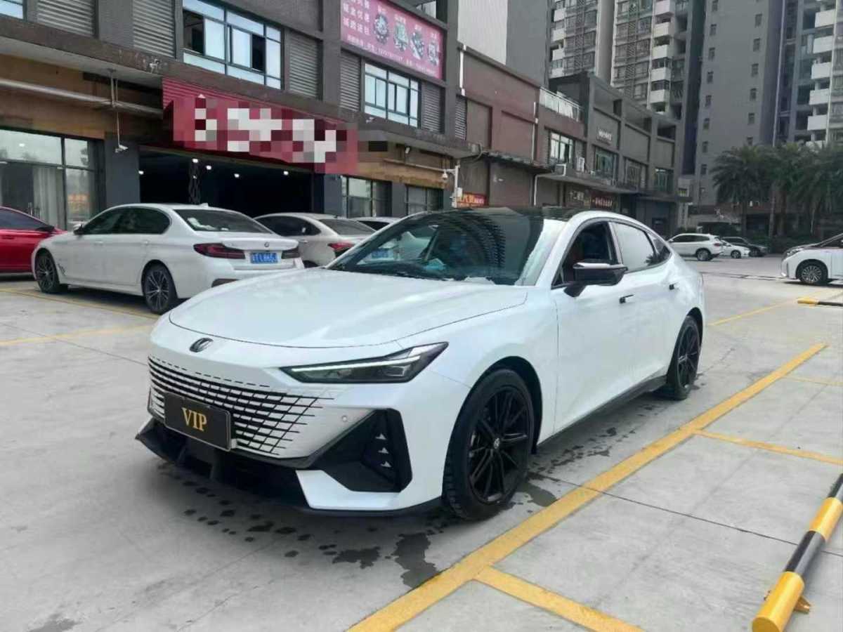 長(zhǎng)安 長(zhǎng)安UNI-V  2022款 1.5T 運(yùn)動(dòng)版圖片