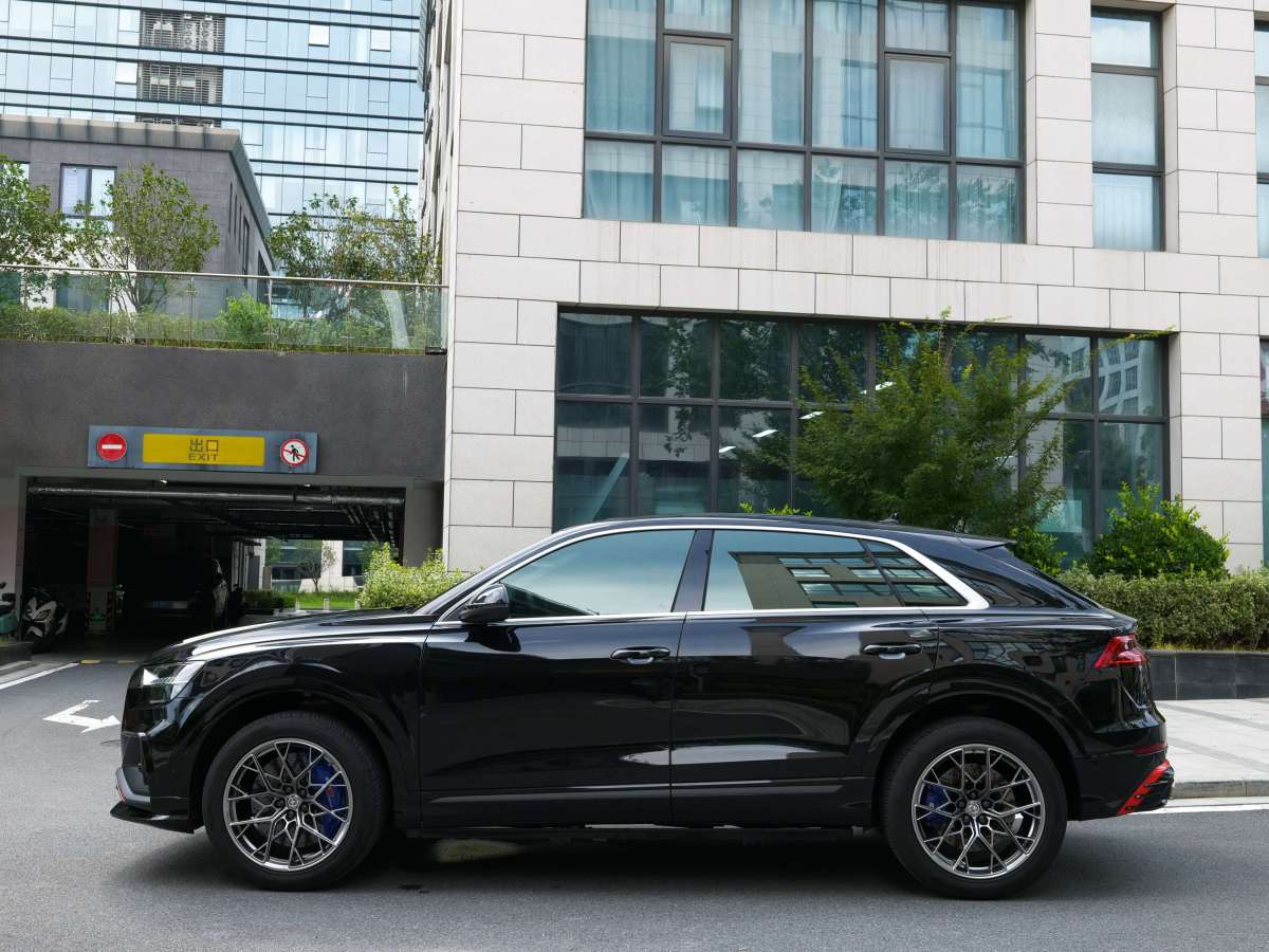 奧迪 奧迪Q8  2022款 55 TFSI 豪華動感型圖片