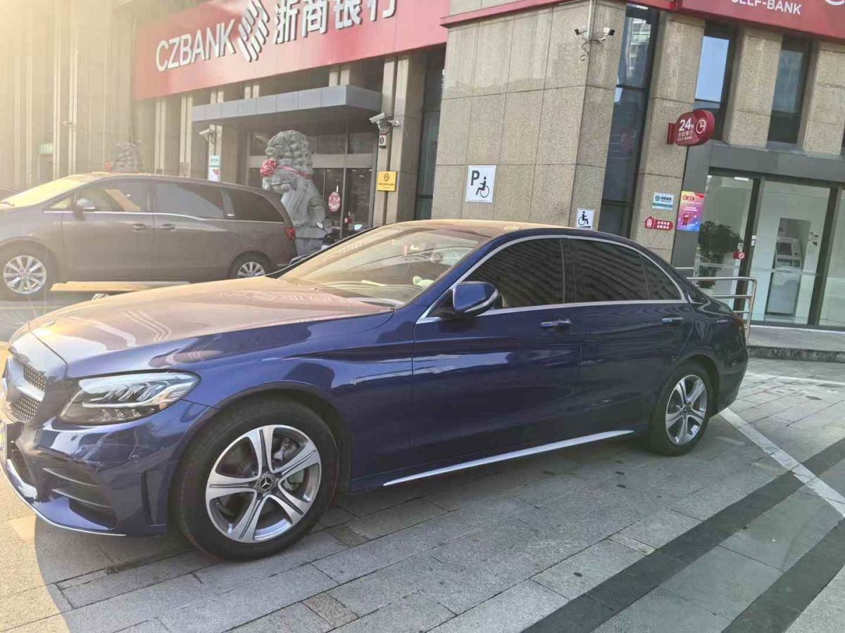 奔馳 奔馳C級(jí)  2020款 C 300 L圖片