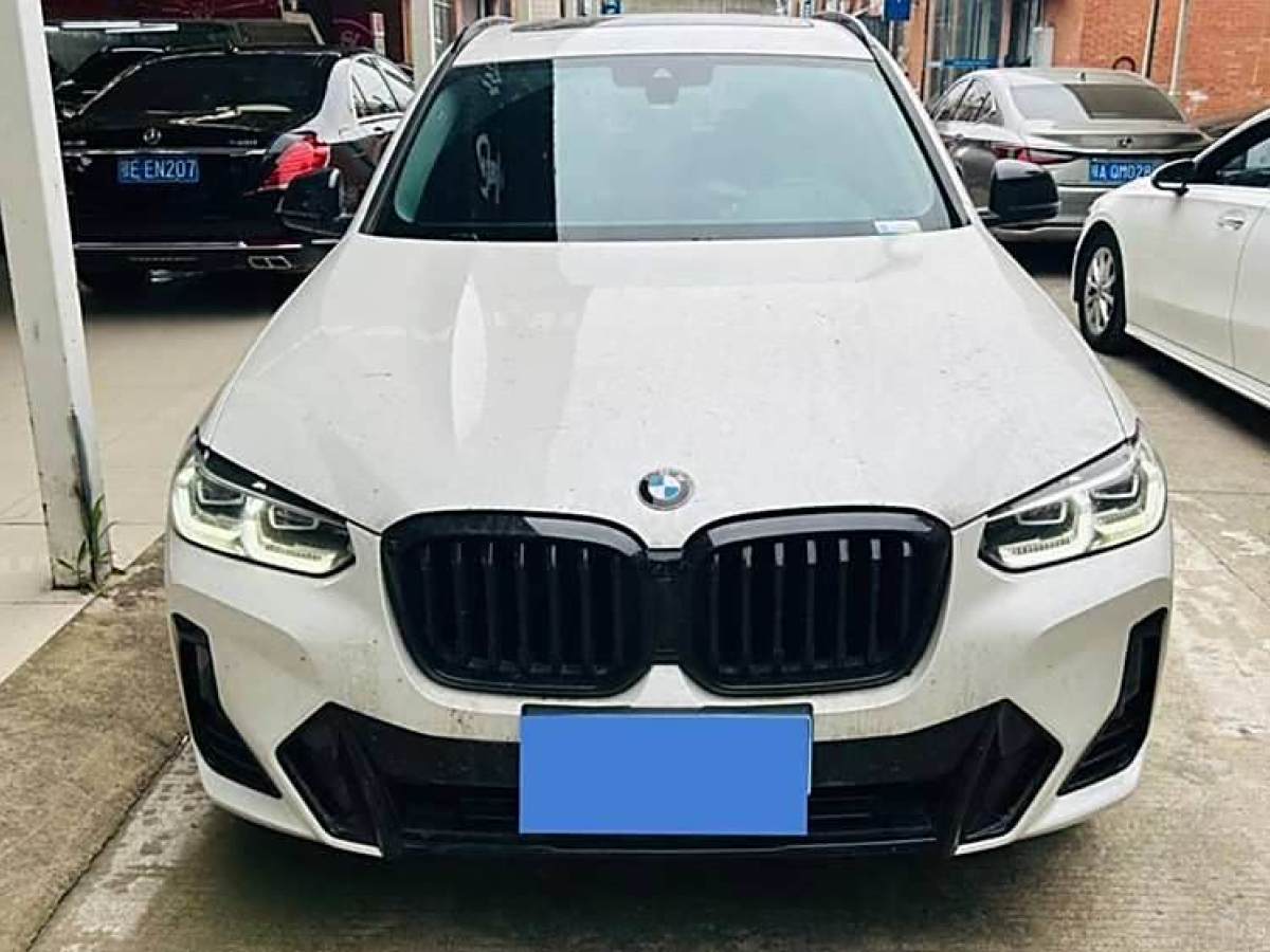 寶馬 寶馬X3  2022款 xDrive30i 領(lǐng)先型 M曜夜套裝圖片