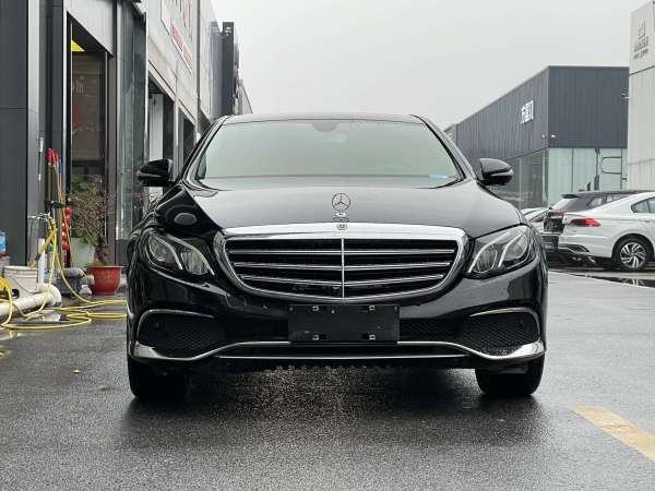 奔驰 奔驰E级  2020款 E 300 L 时尚型