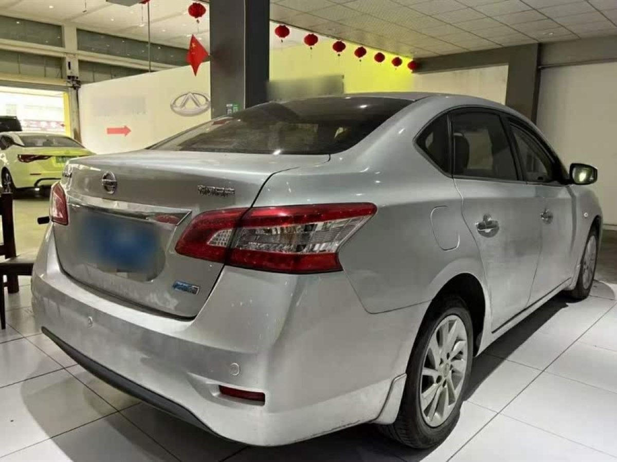 日產(chǎn) 軒逸  2012款 1.6XL CVT豪華版圖片