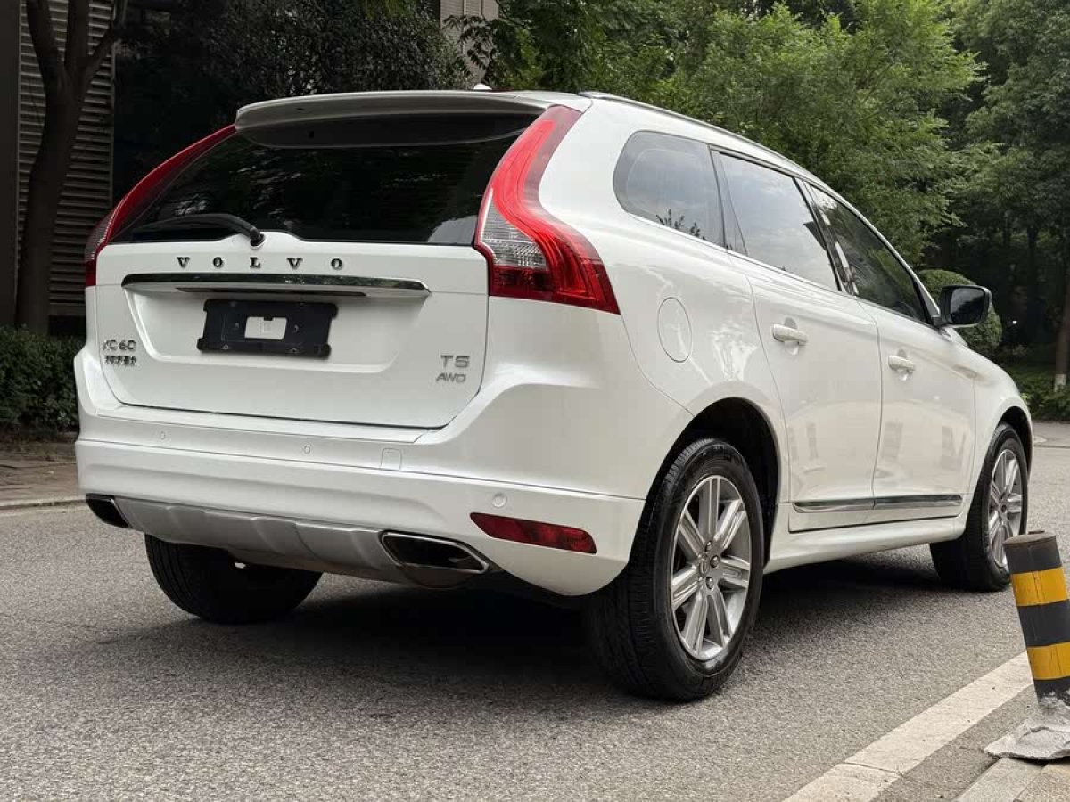 沃爾沃 XC60  2016款 T5 AWD 智遠(yuǎn)版圖片