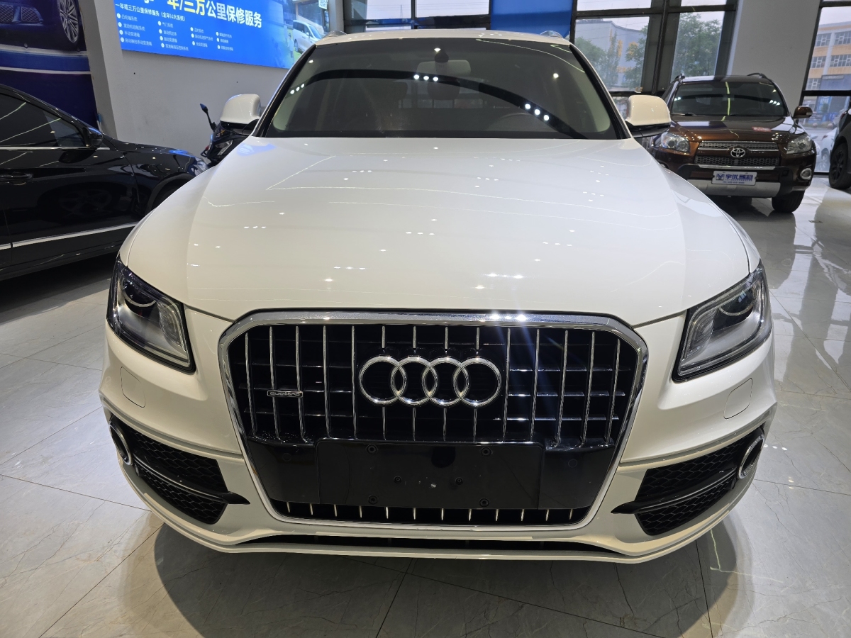 奧迪 奧迪Q5  2017款 Plus 40 TFSI 進(jìn)取型圖片