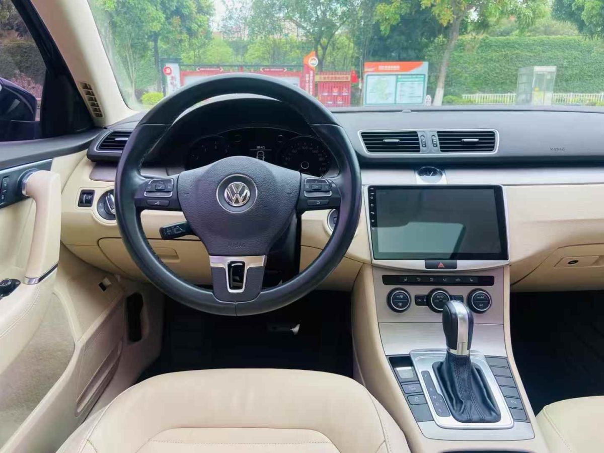 大眾 輝騰  2014款 3.0L 商務(wù)型圖片