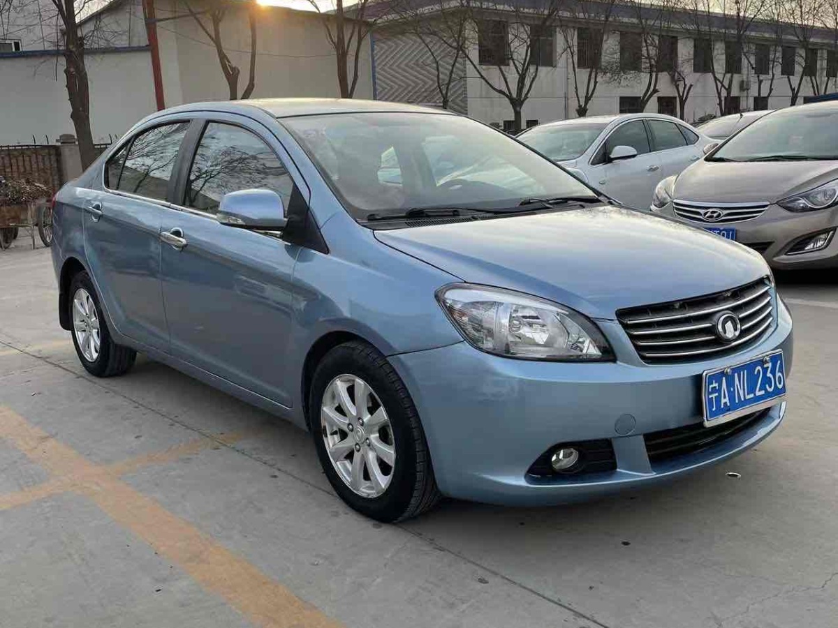 長城 C30  2010款 1.5L 手動標(biāo)準(zhǔn)型圖片