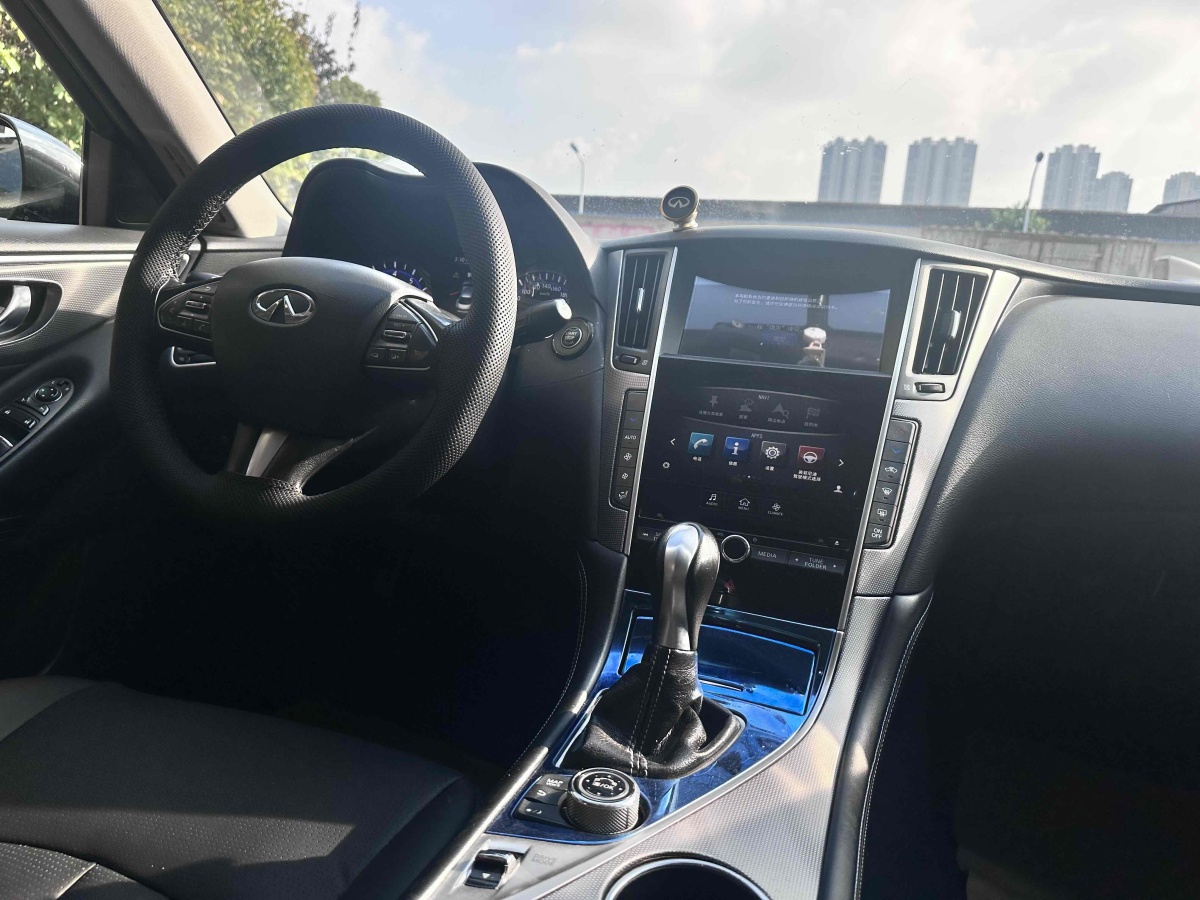 英菲尼迪 Q50L  2015款 2.0T 悅享版圖片