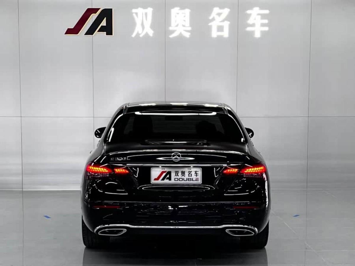奔馳 奔馳E級(jí)  2023款 改款 E 300 L 豪華型圖片