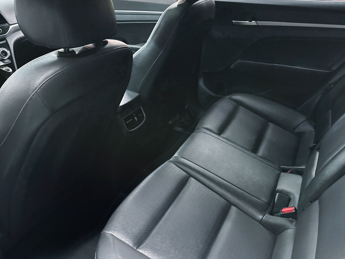 現(xiàn)代 領(lǐng)動  2020款 1.5L CVT智炫?精英型圖片