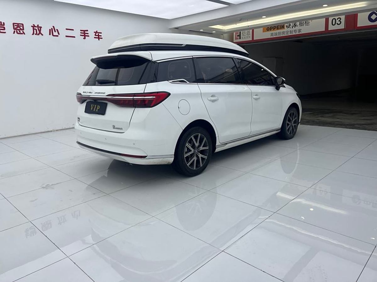 比亞迪 宋MAX新能源  2022款 DM-i 105KM 行政版圖片