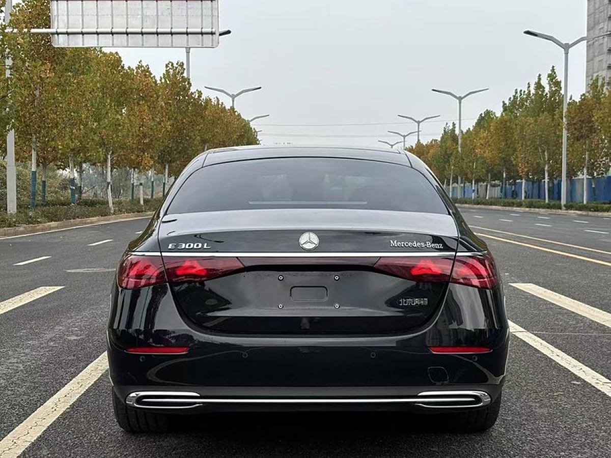 奔馳 奔馳E級  2024款 E 300 L 豪華型圖片