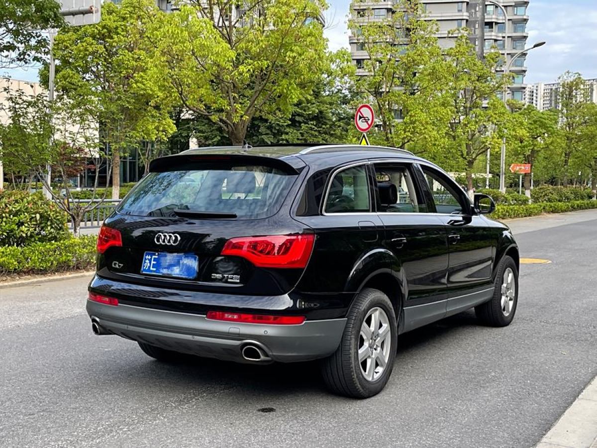 奧迪 奧迪Q7  2014款 35 TFSI 進(jìn)取型圖片