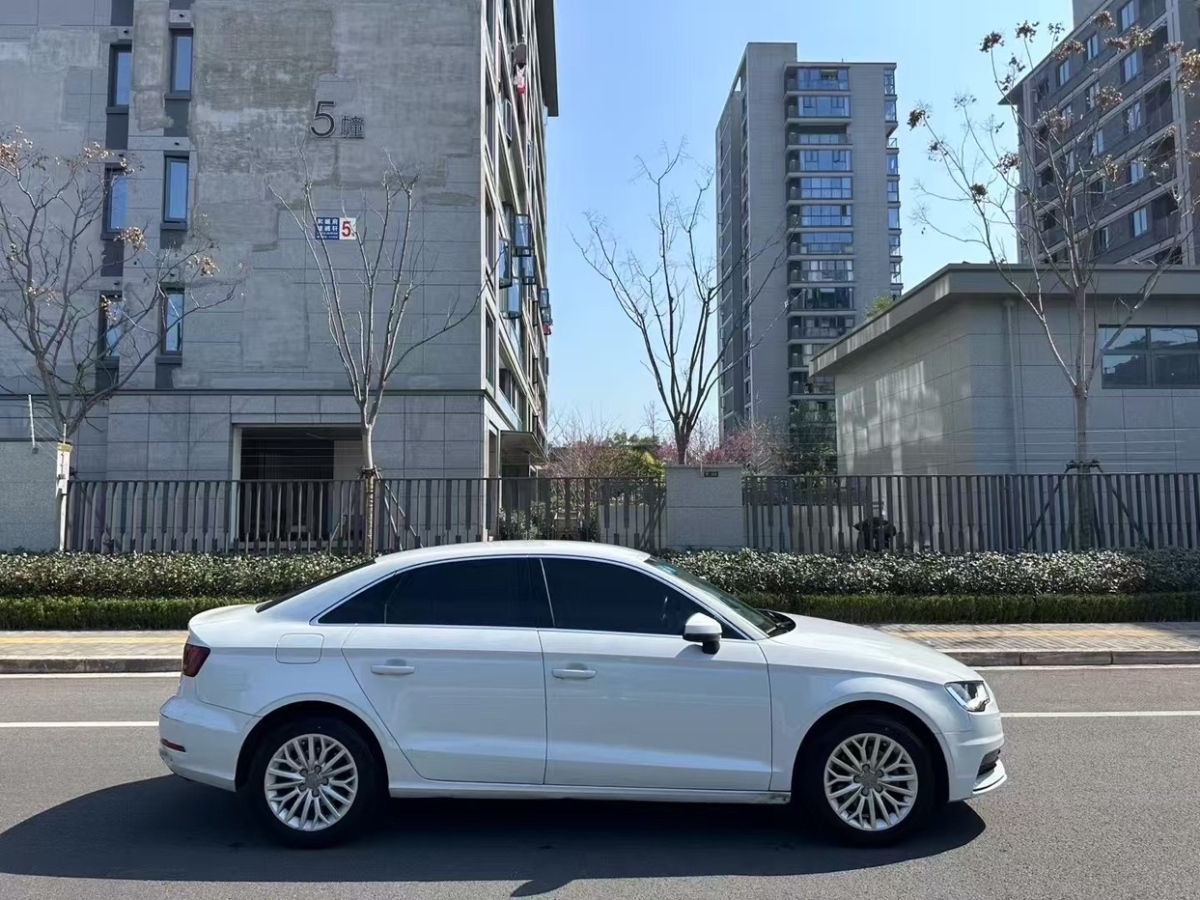 奧迪 奧迪A3  2017款 Sportback 40 TFSI 運(yùn)動(dòng)型圖片