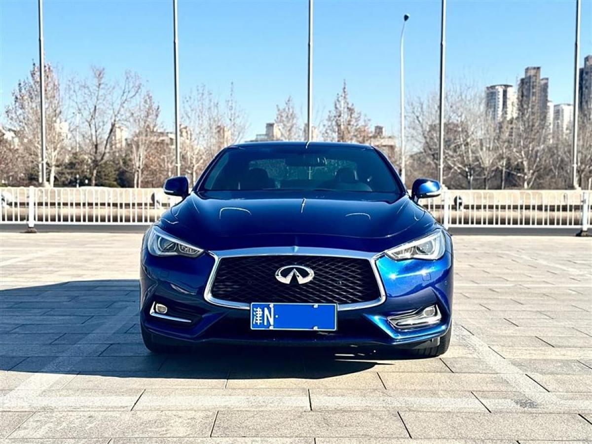 英菲尼迪 Q60  2017款 2.0T 豪華版圖片