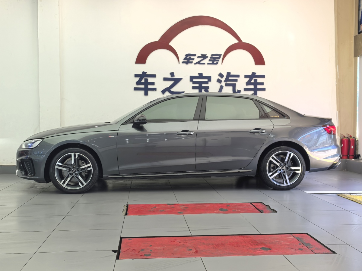 奥迪 奥迪A4L  2022款 40 TFSI 豪华动感型图片