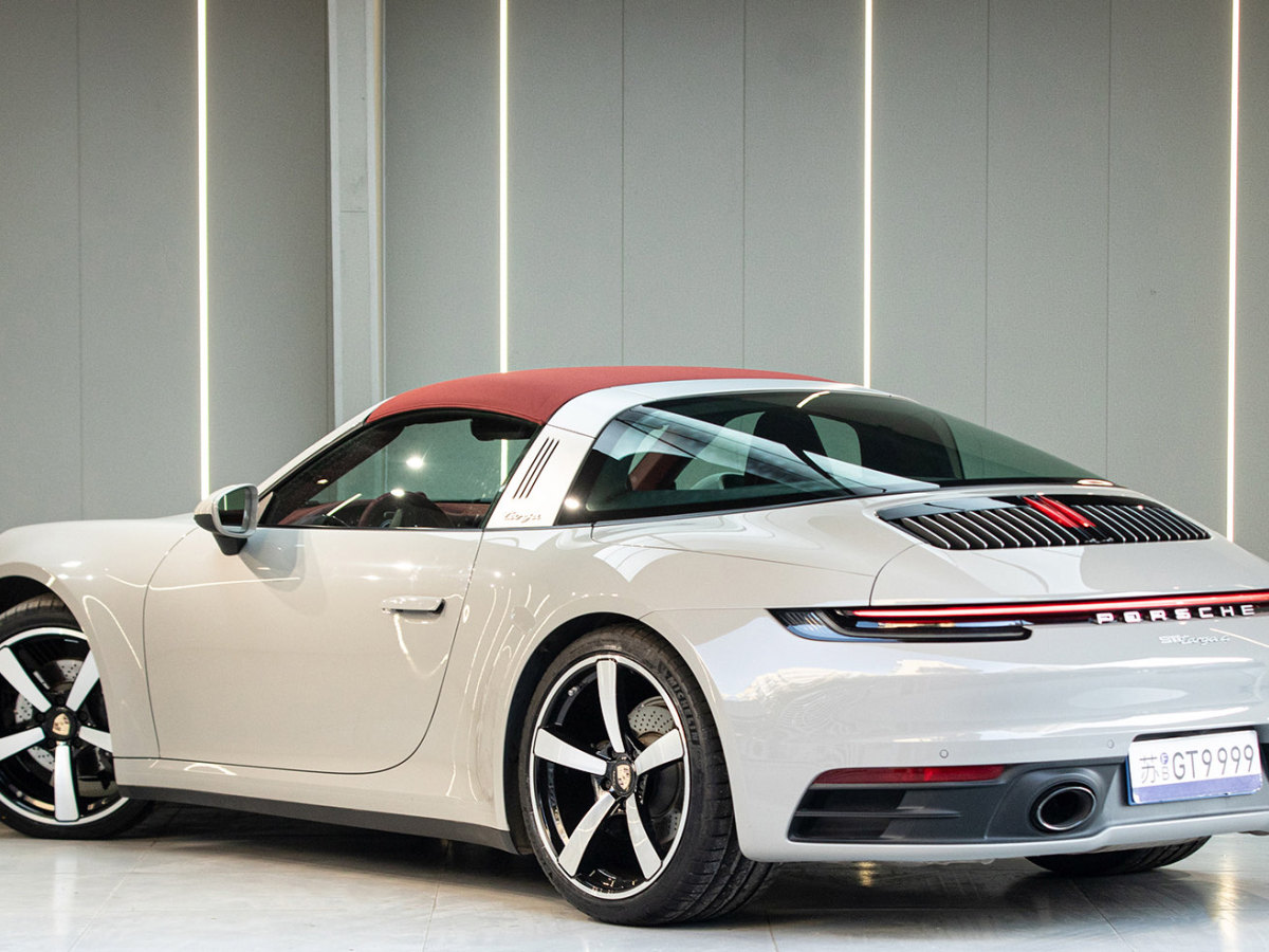 2022年6月保時(shí)捷 911  2022款 Targa 4 3.0T