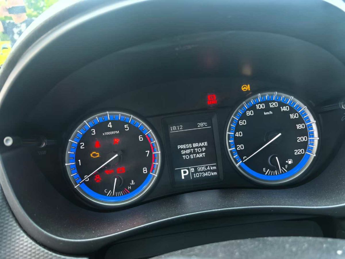 鈴木 鋒馭  2015款 1.6L CVT兩驅(qū)精英型圖片