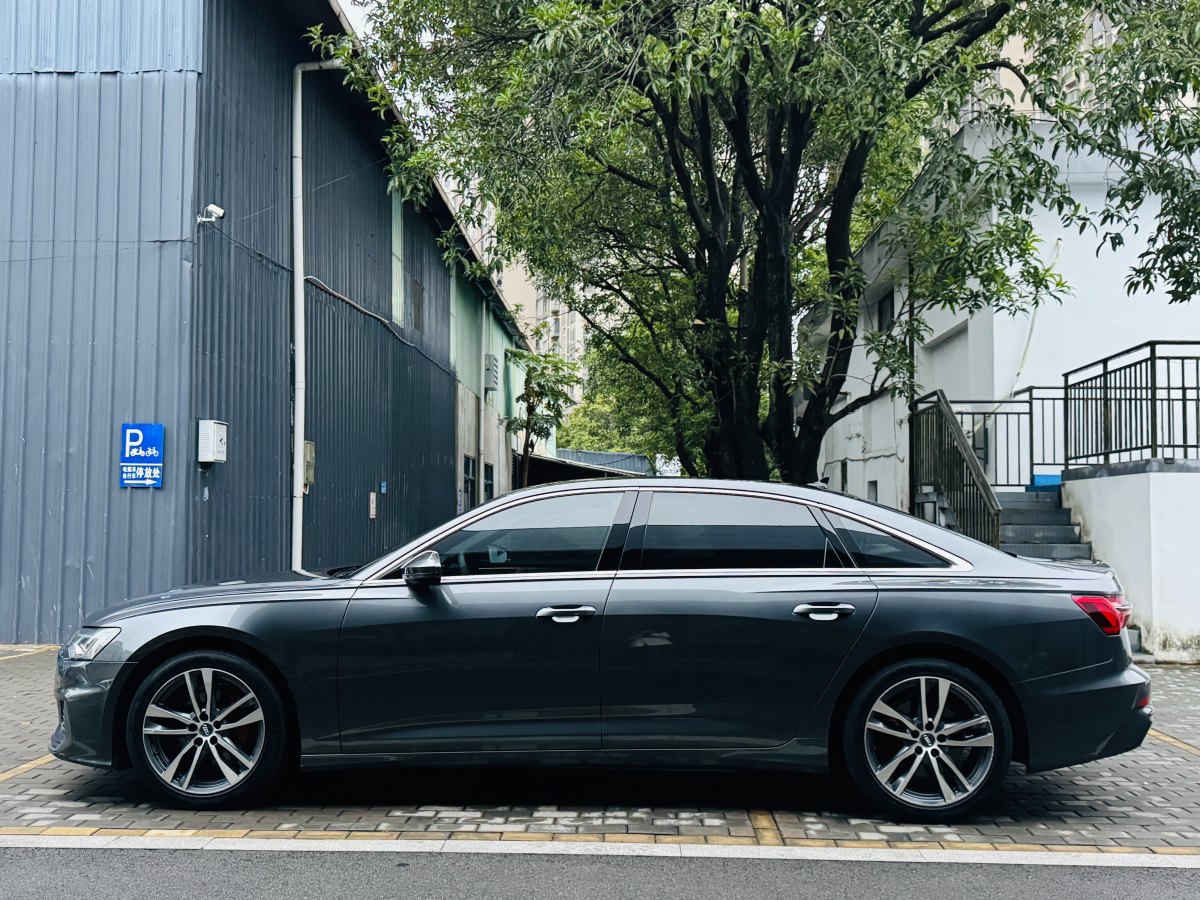 奥迪 奥迪A6L  2019款 45 TFSI 臻选动感型图片