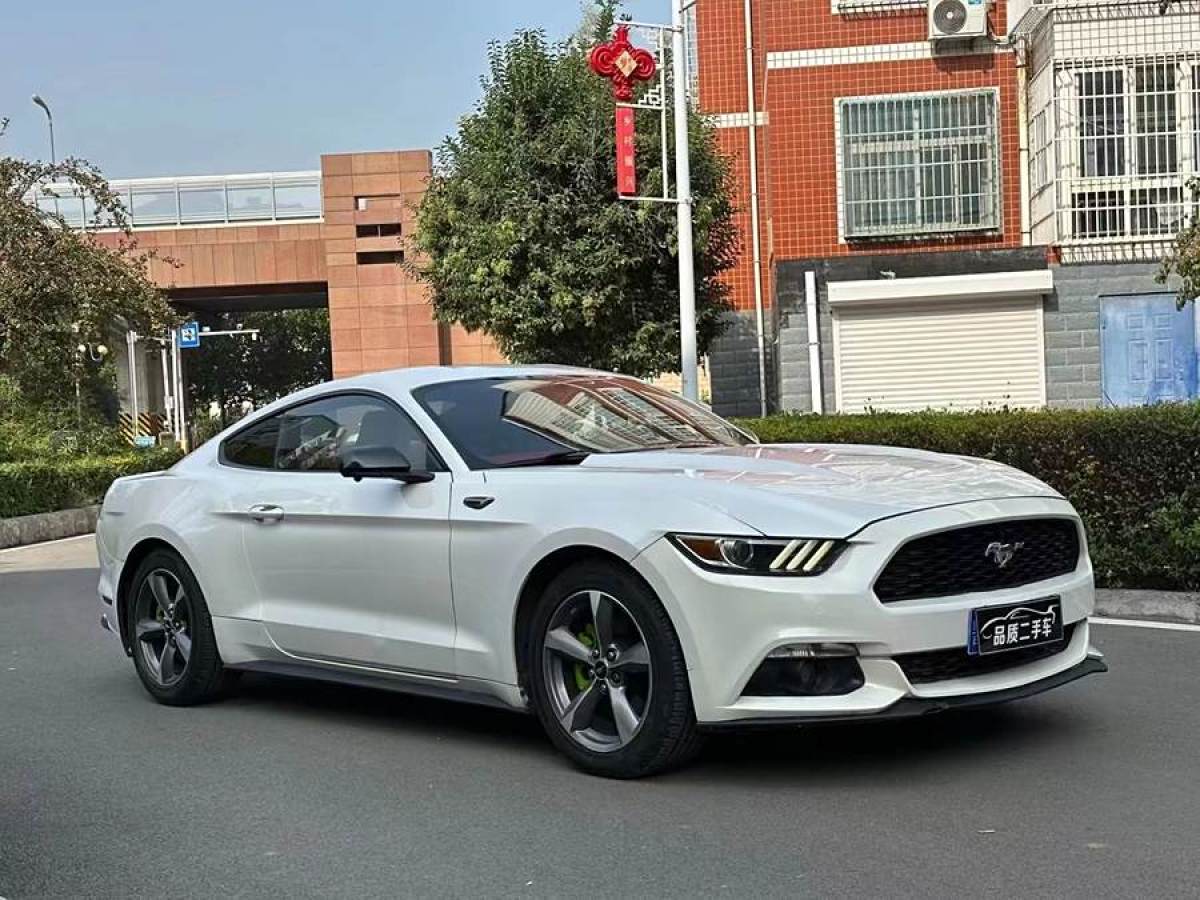 福特 Mustang  2017款 2.3T 運(yùn)動版圖片